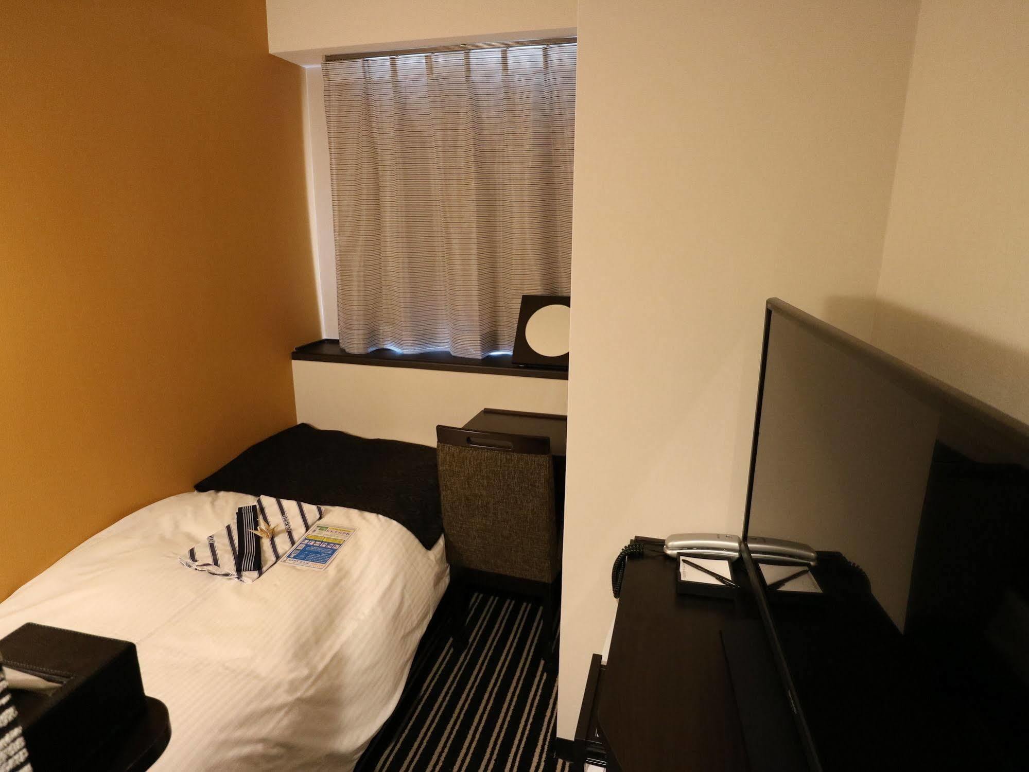 Nest Hotel Sapporo Ekimae Екстер'єр фото